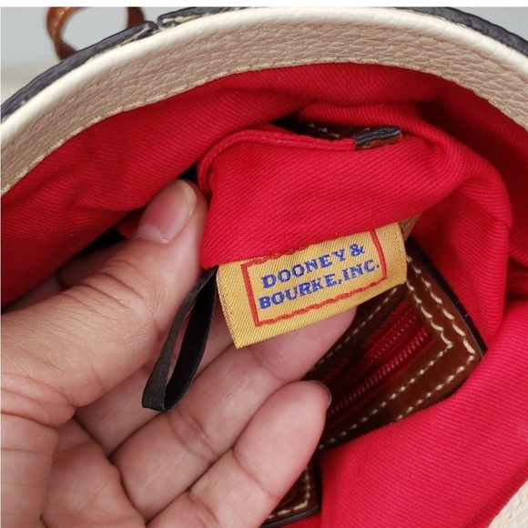Dooney & Bourke Cream and Brown Crossbody toggle Bag festival boho - Picture 6 of 13
